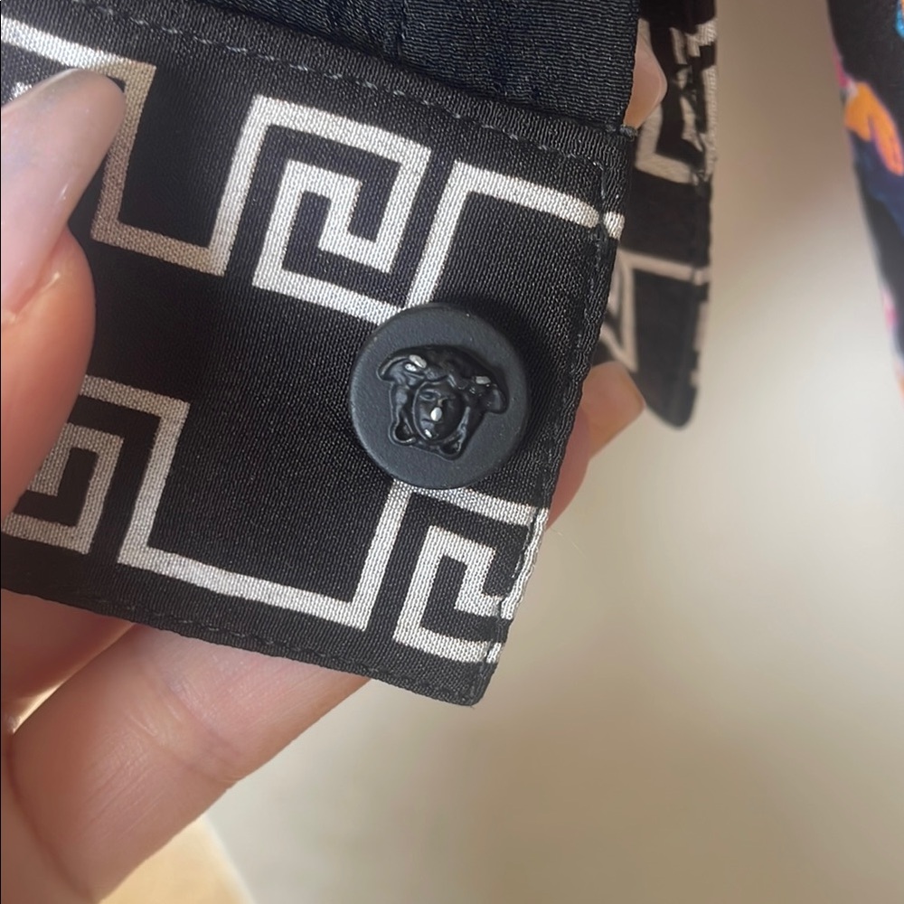Versace Black And White Geometric Patterned Blouse - image 8